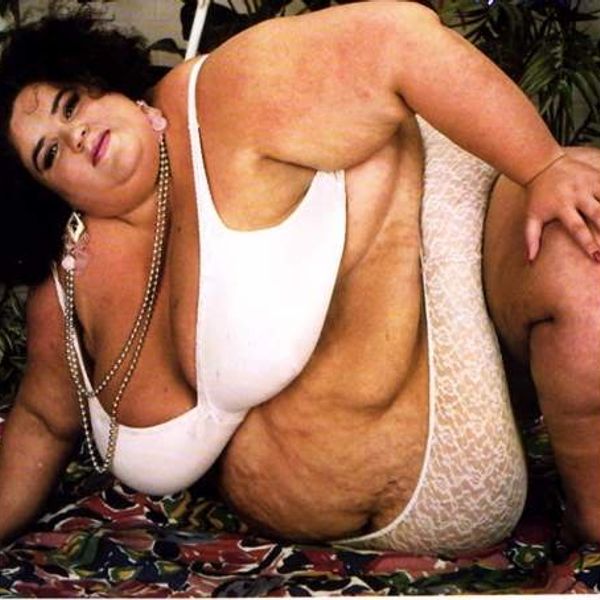 Здоровая жопа обнаженной толстухи  15 фото эротики