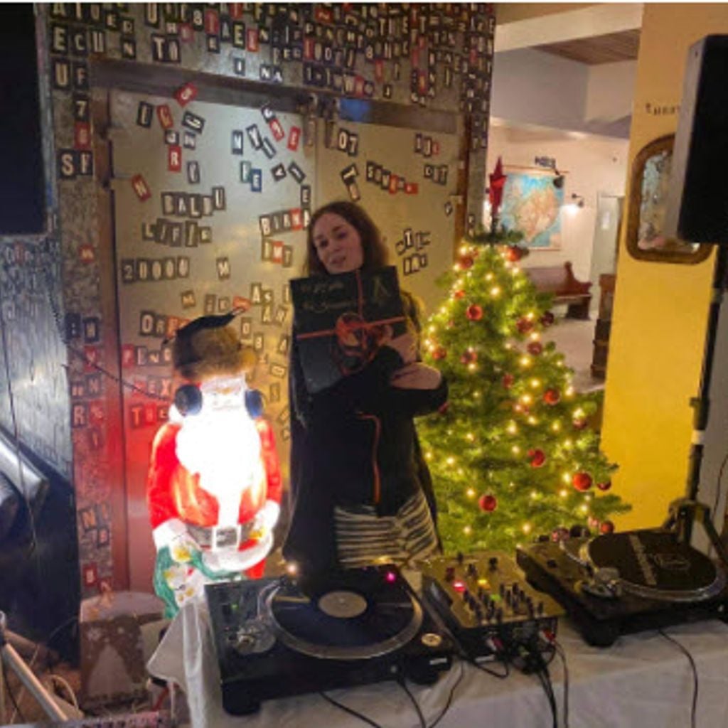 PartyZone 11.desember 2021 - Plötusnúður Desember Mánaðar - Dj Katla