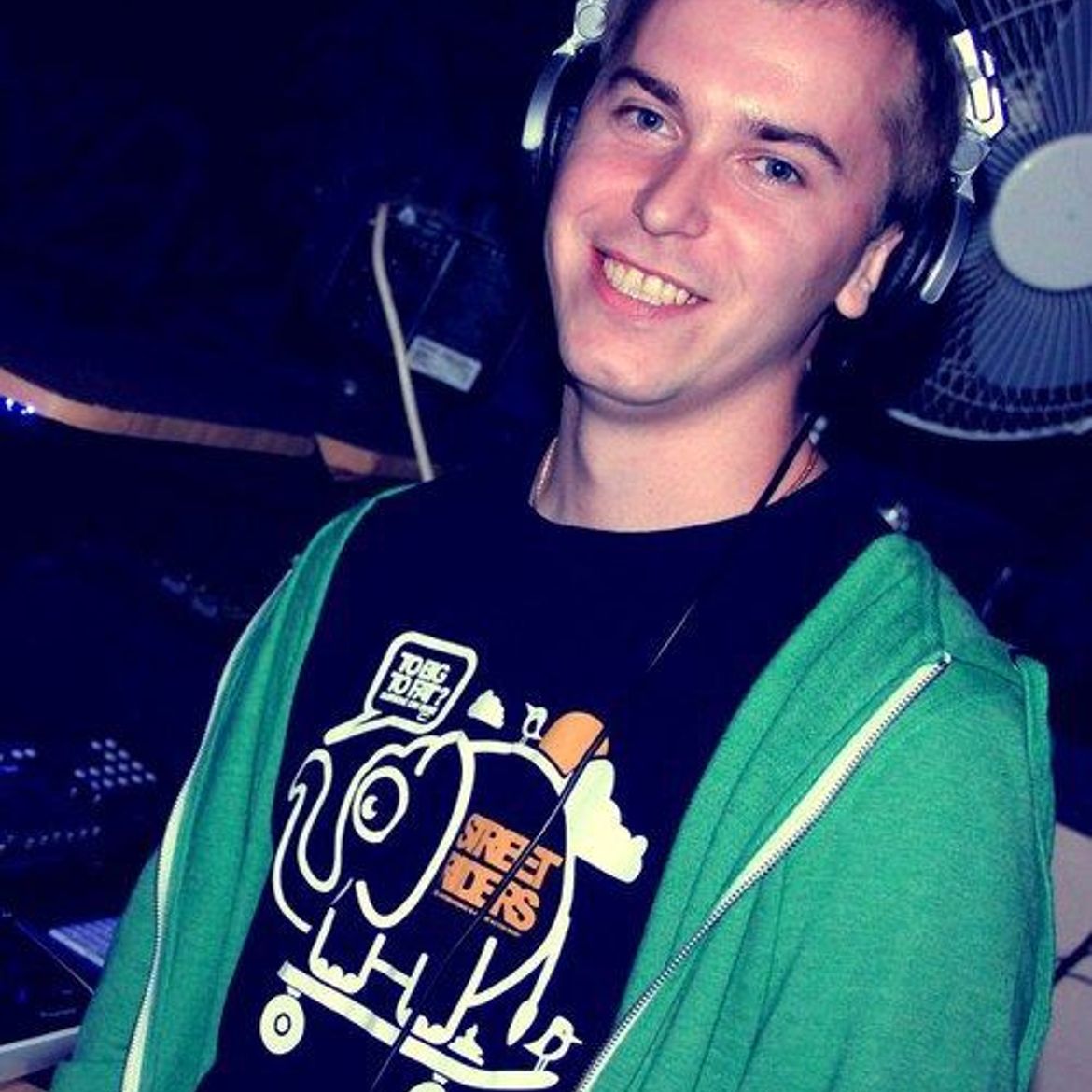 DJ Operator. DJ селфи. Ruslan аватарки. Dj16a.