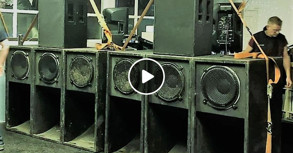 Rob Smokescreen soundsystem party sheffield 181122 by Smokescreen