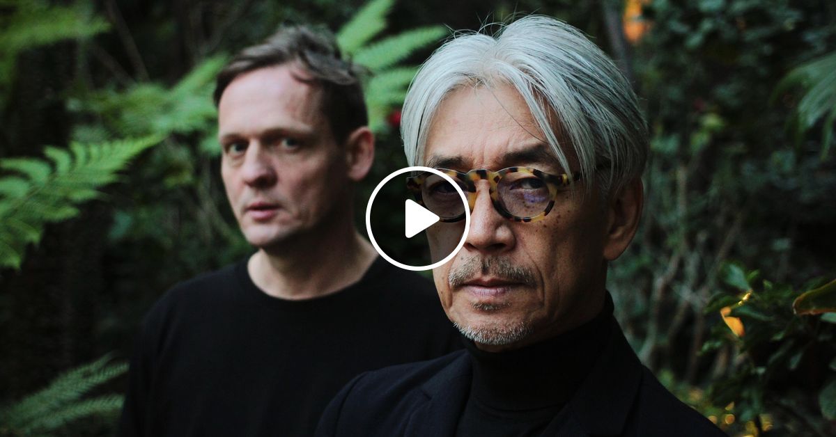 Alva Noto & Ryuichi Sakamoto Vrioon by MR:ROQ | Mixcloud