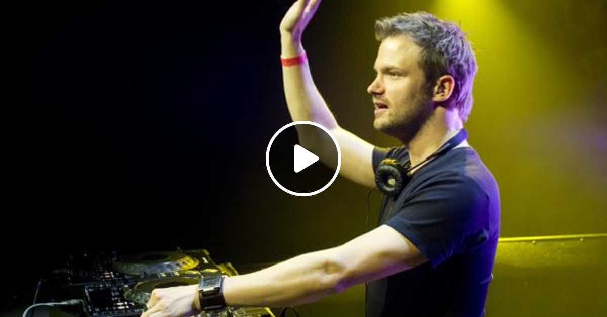 Dash berlin sky falls down. Группа Dash Berlin. Диджей Дэш. Dash Berlin never Cry again. Dash Berlin Oceans.