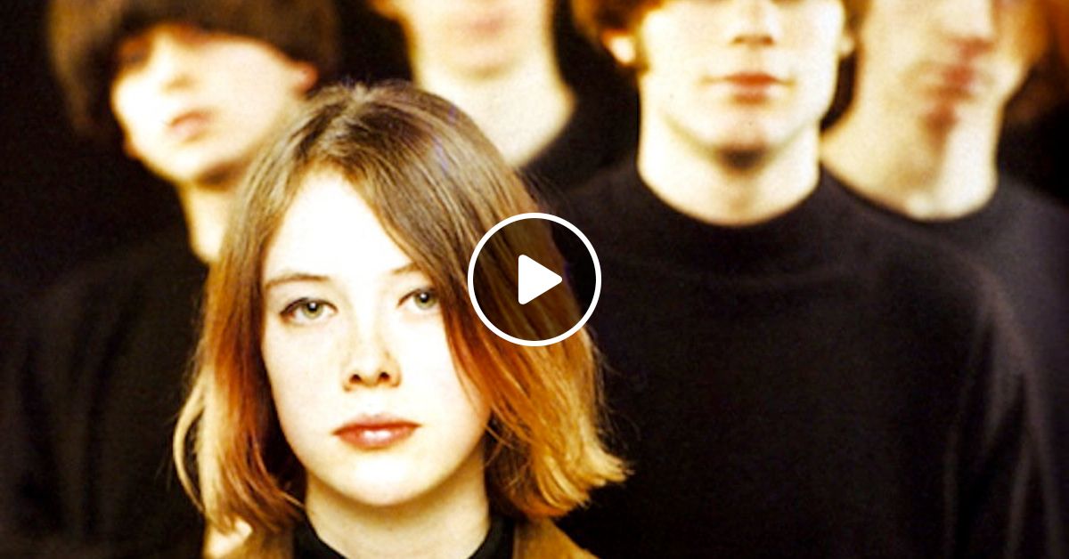 Slowdive when. Slowdive вокалистка. Группа Slowdive Рейчел. Slowdive вокалистка в молодости. Slowdive басист.