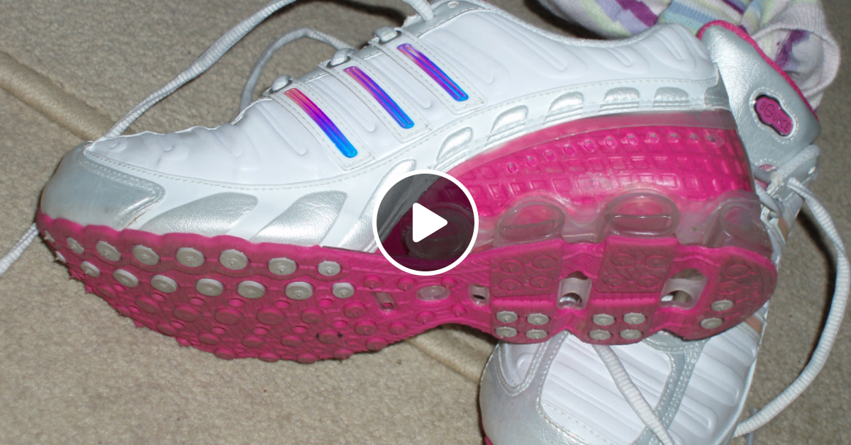 close court footwear
