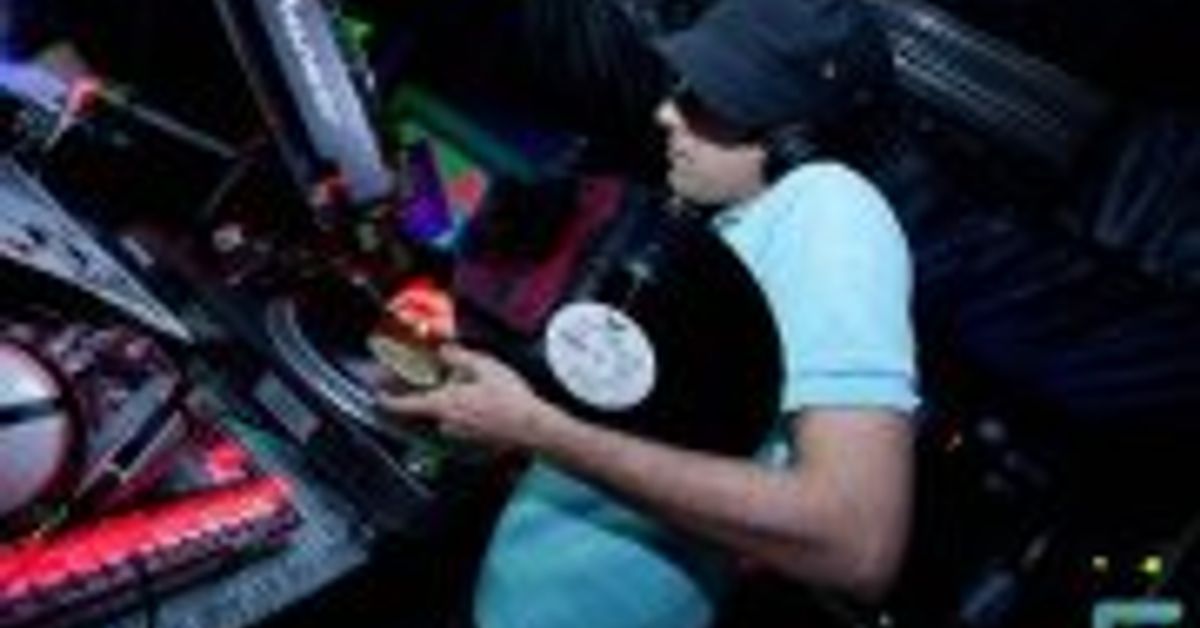 Продолжим музыкальную. DJ Pro Jeff. В Анталье в горах диджеи играют