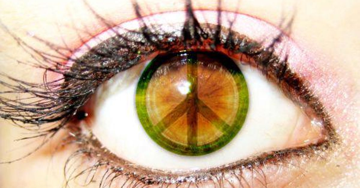 Peace eye. Глаз хиппи. Знак мира под глазом.