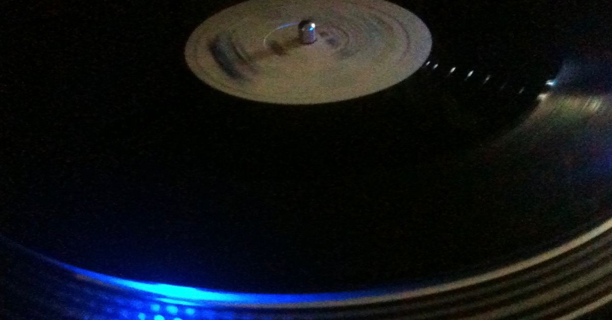 locals 2 vinyl