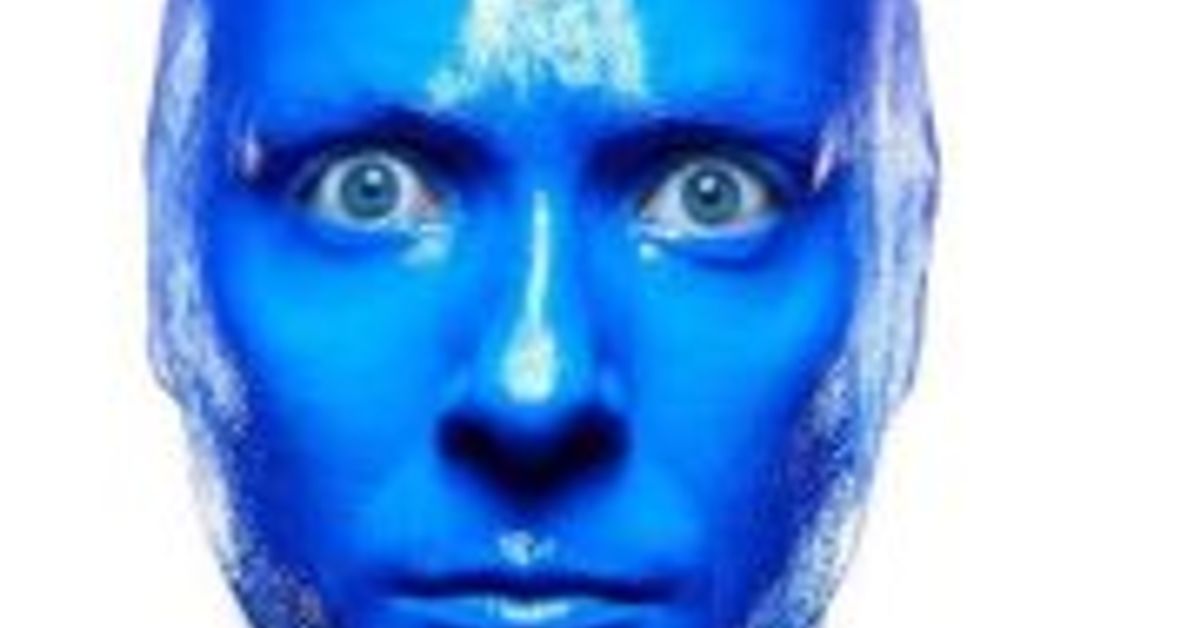 Люди в синем в крокусе двери закрывайте. Голубой человек. Синий мужик. Человек с голубым лицом. Чел с голубым лицом.