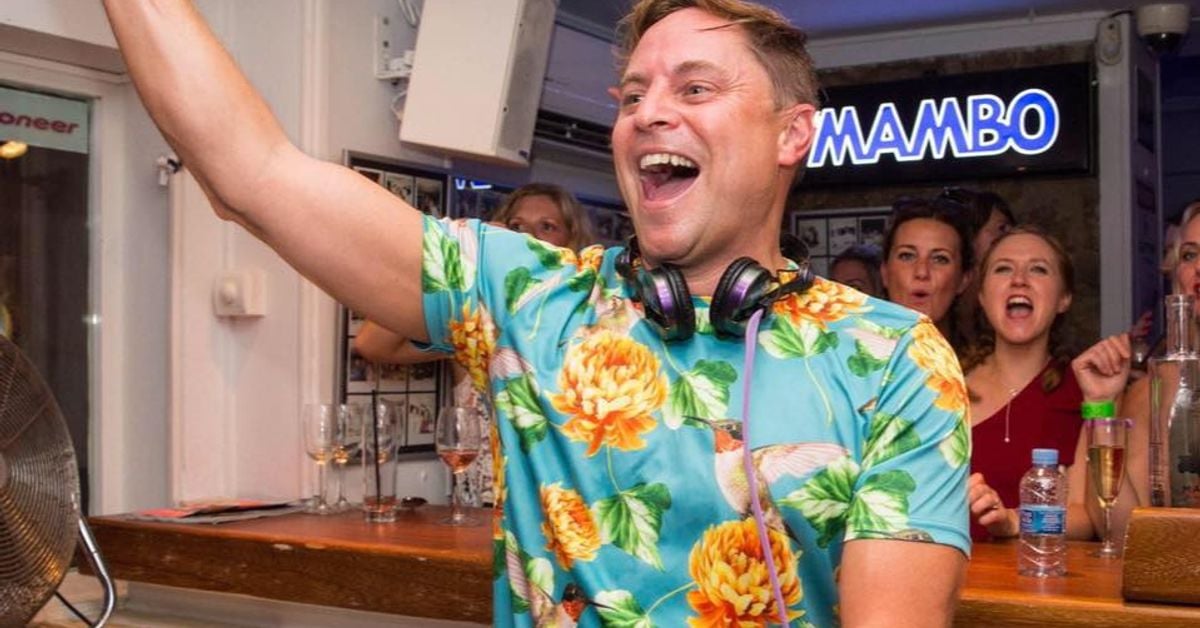 Mixcloud Over one million legal mp3 tracks available at juno download. mixcloud