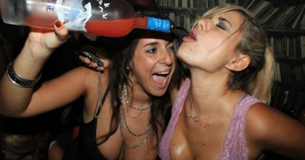 Bukkake petite gloryhole swingers