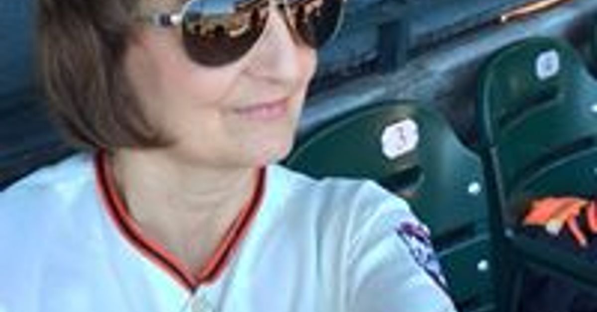 Elaine Gonzalez Peralta Mixcloud