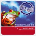 Michel de Hey - Dance Valley - Ibiza 2001 The Mix Volume One CD2 (2001)