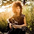 Andy Allo feat. Prince: Oui Can Luv