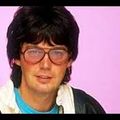 Mike Read's Breakfast Show on Radio 1 11/11/81 plus a clip from Steve Wright