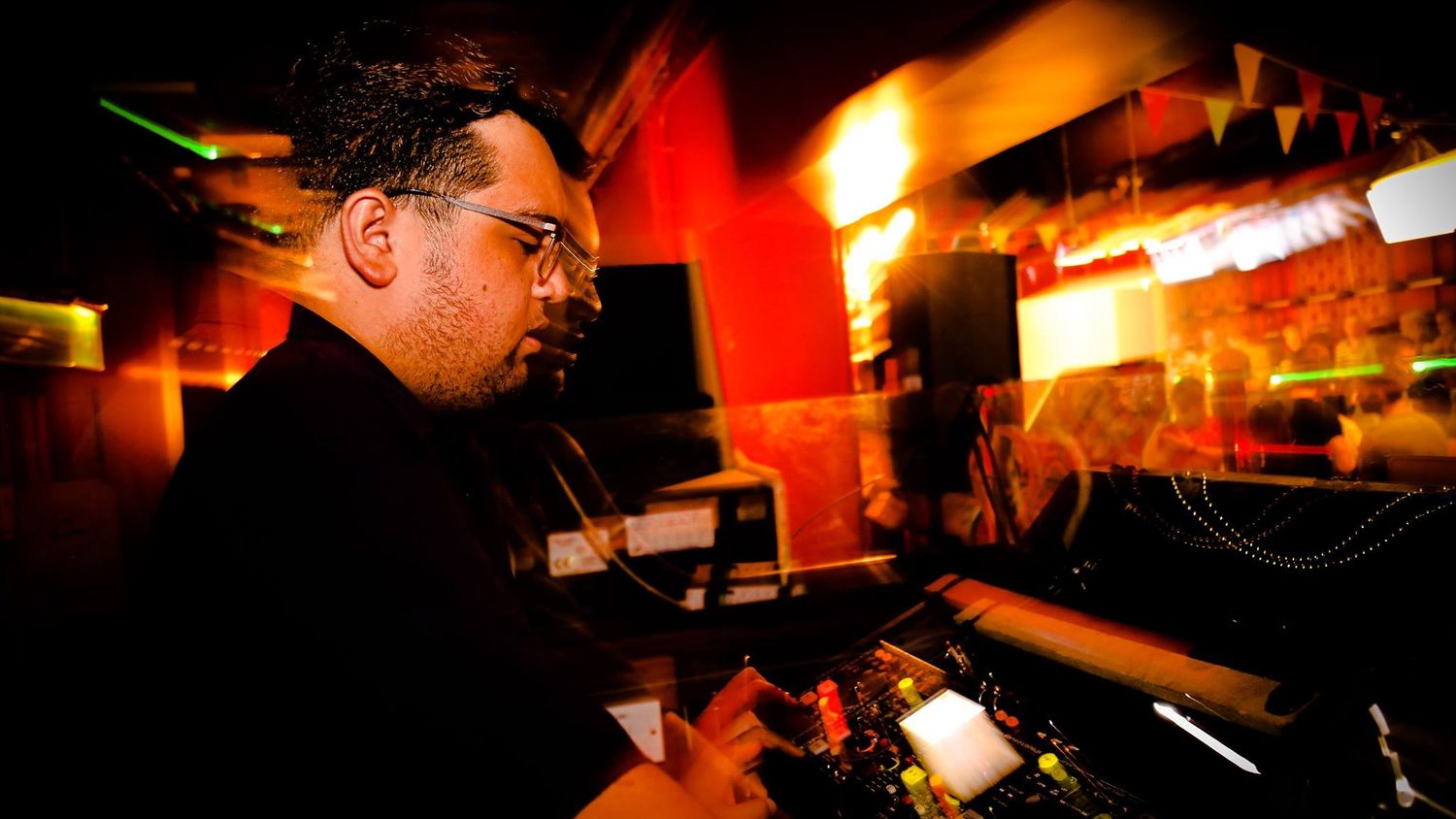Pinoy Grooves on Mixcloud Select | Mixcloud