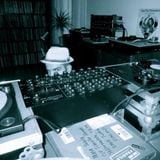 Vapaa ulottuvuus radio-ohjelma 2013-12-25 w/ DJ Ionik (Traveller, Kojak Giant Sounds, Black Economy)