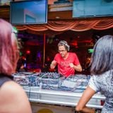 Breaks to the Future : MartyMcFlythedJ