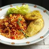 Jollof Rice Wif Fried Plantians 2