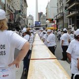 1-11-2015 Nota a Enrique Massó , organizador de "La pizza más larga de Buenos Aires".