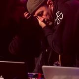 An hour to get the groove, live dj mix in Cinnamon by Mark Ryal.