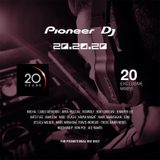 (17) TDNerds 20Twenty20 Bounce Master