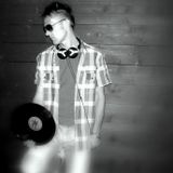 Blend of funky, progressive dance tunes!!