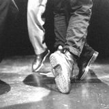 Craig Mixes Footwork