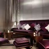 Bizarre (Lounge)