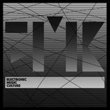 E.M.C. goes to OASI: CØSMO live @HØLE club (16.01.16)