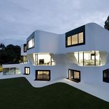 A WALK THRU FLAVES HOUSE