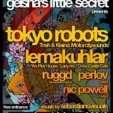 Tokyo Robots aka Trish & Klaina (4 turntable performance) @ Gravelines, France 2011