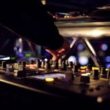 Gyál Fm Dj Presenter live 11.12.28