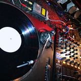 dj.enne wide ranged house & strictly vinyl live djset at pulverturm revival. ampere munich 190613