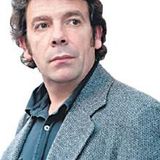 Entrevista a Martín Becerra: analiza las políticas públicas de comunicación y la lógica de los DNU