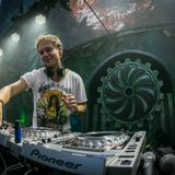 Armin_van_Buuren_presents_-_A_State_of_Trance_Episode_672