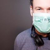 XTOPH: Es muesste immer Musik da sein (10/2011)