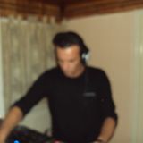 dj tatay vient mettre des com
