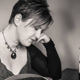 Steve's Folk Show # 5 with special live guest - Ange Hardy