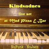 The cut from 3,5 hours of lave set at Mad Pizza E Bar(NuFunk-Nujazz)