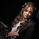 Linda Kozniak | Set | #LoveBeat