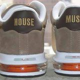 UNDERGROUND HOUSE MOVEMENT