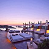 Luxury Platinum Lounge