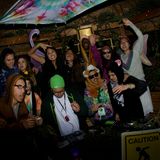 KneeKtheSneeK Presents: A Wonderful Dancing Year