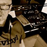 Jasper The Vinyl Junkie / The Vinyl Junkie Show (24/07/2015) On Kane Fm 103.7 & www.kanefm.com