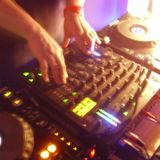 Deep and downtempo house tunes for after hour stories