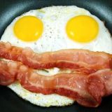 EGGS N BREAKIN