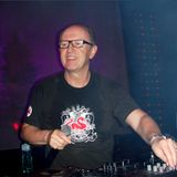 David Rodigan - 1Xtra Reggae Show (BBC Radio 1Xtra) – 2013-08-04 (90′s Special)