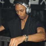 Jeff Mills Live at "Axis presents Halloween" @ LUNErS (Tokyo-Japan) - 31-10-2002 - part 1
