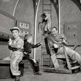 The Puzzling Evidence Show - January 10th, 2014 - THE YOUR SHOW STARTS NOW SHOW!!
