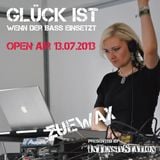 ZueWax @ Glück ist wenn der Bass einsetzt 13.07.2013